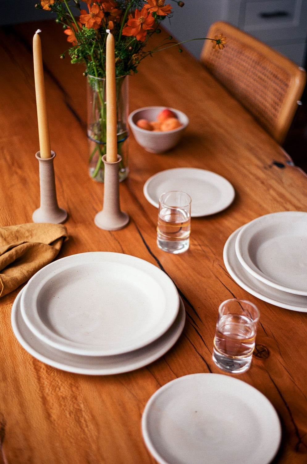 Shoshi Hand-Thrown Ceramic Plate & Bowl Set in Oyster Shell